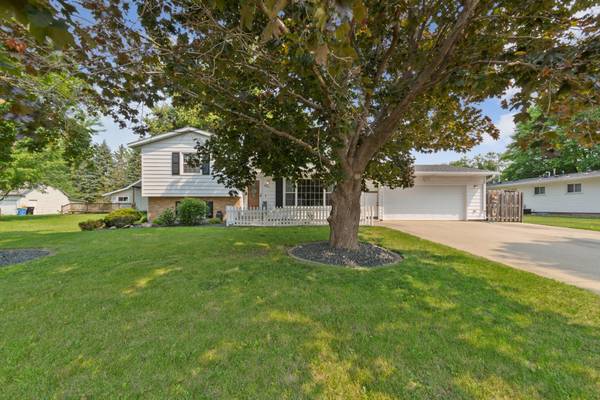 470 16th ST NE, Owatonna, MN 55060