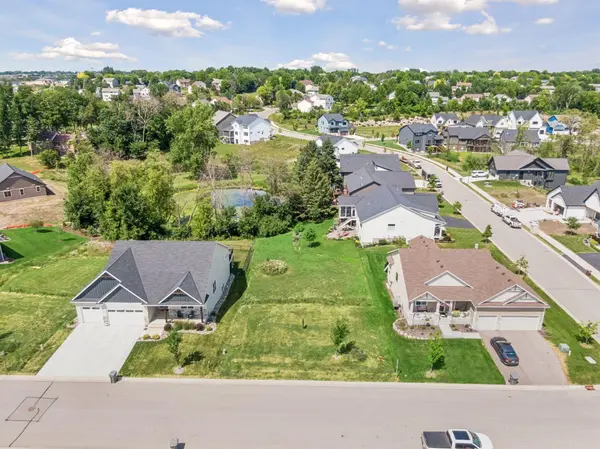 1946 Woods PT, Waconia, MN 55387
