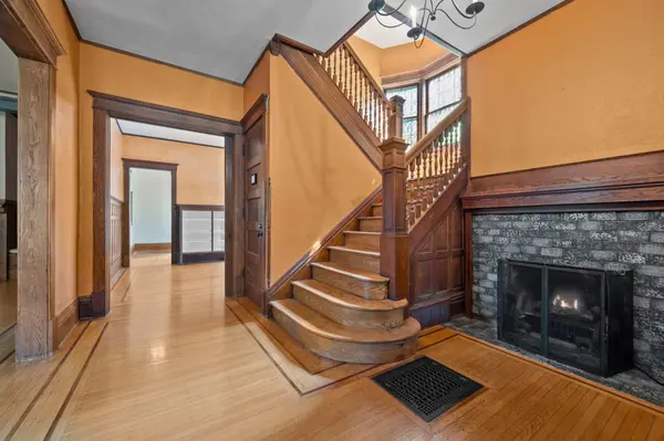 120 E Maryland ST, Saint Croix Falls, WI 54024