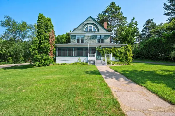 120 E Maryland ST, Saint Croix Falls, WI 54024