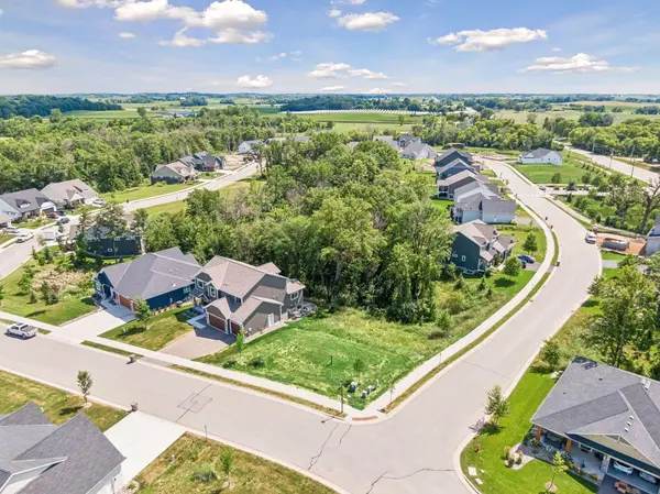 1949 Woods PT, Waconia, MN 55387