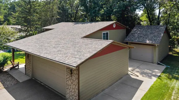 13 Woodcrest DR, Circle Pines, MN 55014