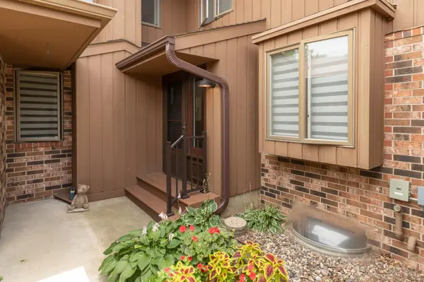 2016 Southfield CT SW, Rochester, MN 55902