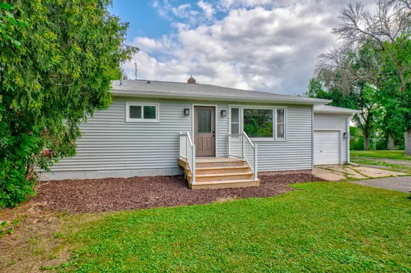 736 180th AVE,  Somerset,  WI 54025