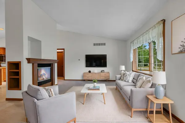 343 Pondview LN, Saint Joseph, MN 56374