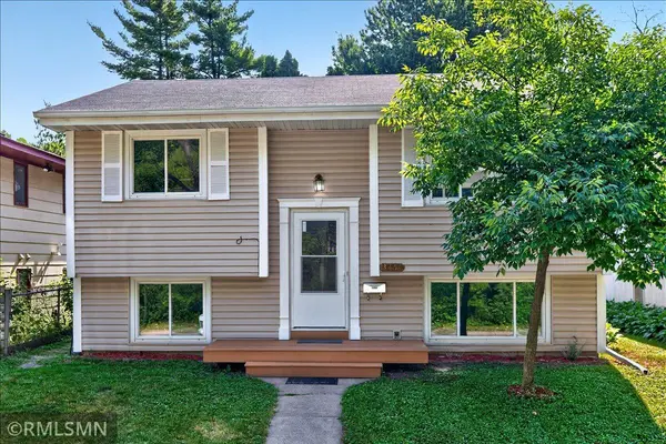 3454 Indiana AVE N,  Robbinsdale,  MN 55422