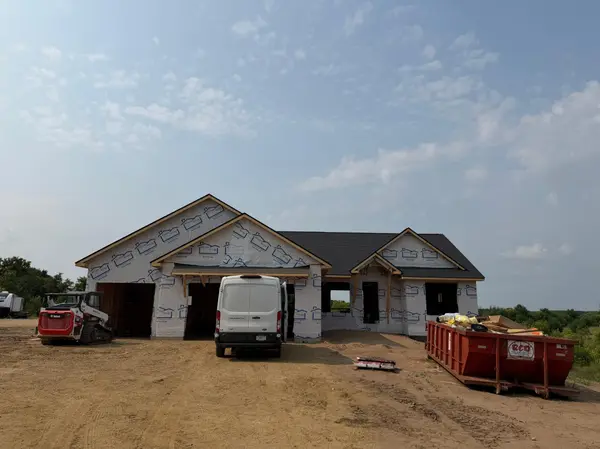 647 210th AVE, Somerset, WI 54025