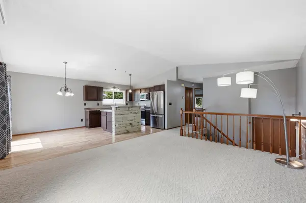 2523 33rd AVE S, Moorhead, MN 56560