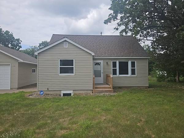 1131 80th AVE NE, Spring Lake Park, MN 55432