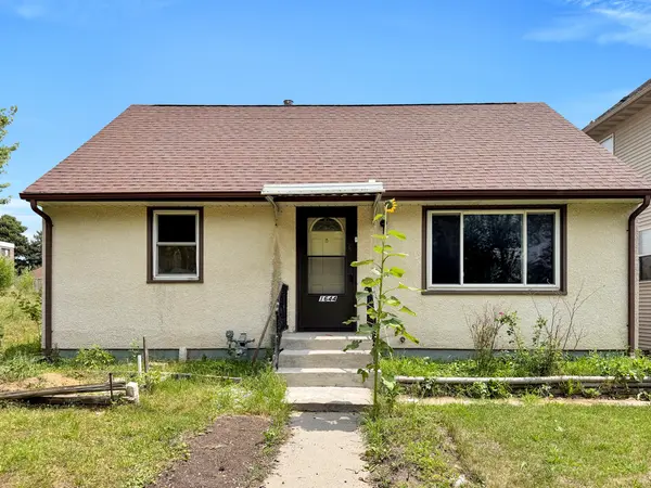 1644 Woodbridge ST, Saint Paul, MN 55117