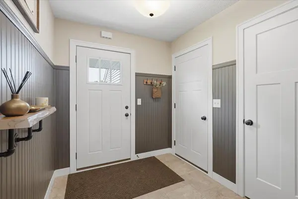 1121 Eulaine CIR, Hammond, WI 54015