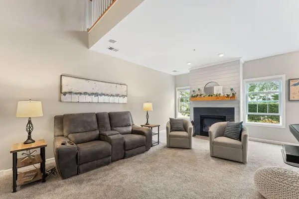 1208 Timber WAY, Stillwater, MN 55082