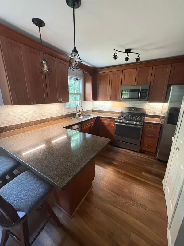 8935 Pine Bluff CT, Eden Prairie, MN 55347
