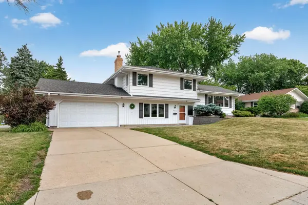 8616 34th AVE N, New Hope, MN 55427