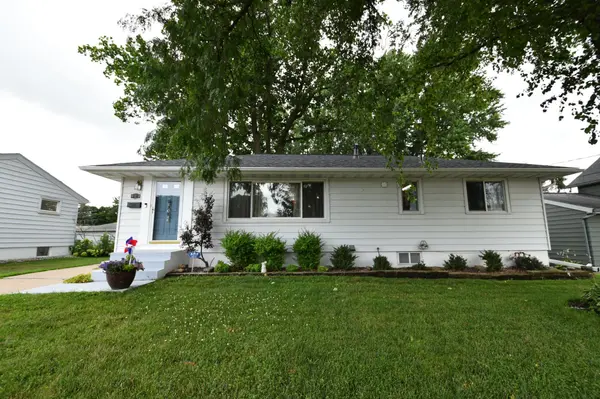 821 SE 12th AVE SE, Rochester, MN 55904