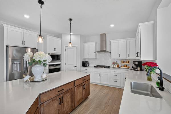 14344 Alder WAY, Rosemount, MN 55068