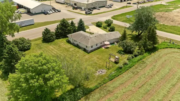 1413 60th AVE NW, Byron, MN 55920