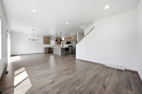 967 61st AVE W, West Fargo, ND 58078
