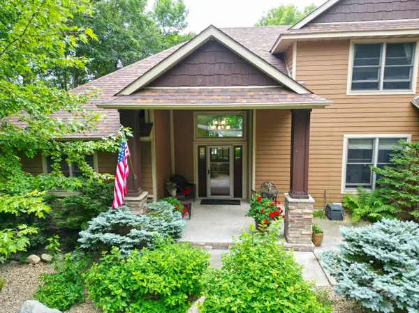 12662 Louisa CT, South Haven, MN 55382