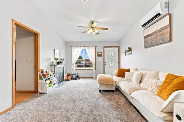 1880 Windmill DR, Baldwin, WI 54002