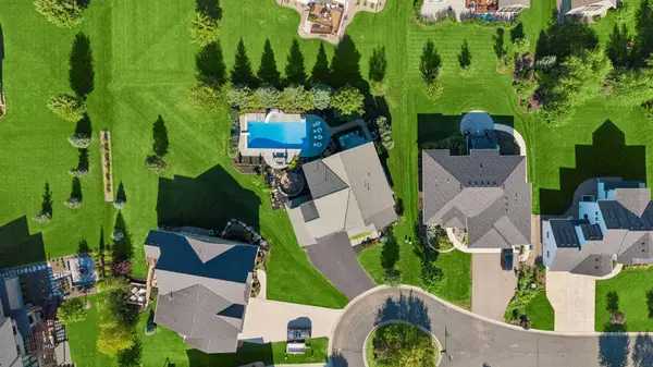 4163 Monarch CT, Lake Elmo, MN 55042