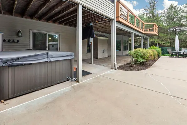 715 Crosby DR, Hudson, WI 54016