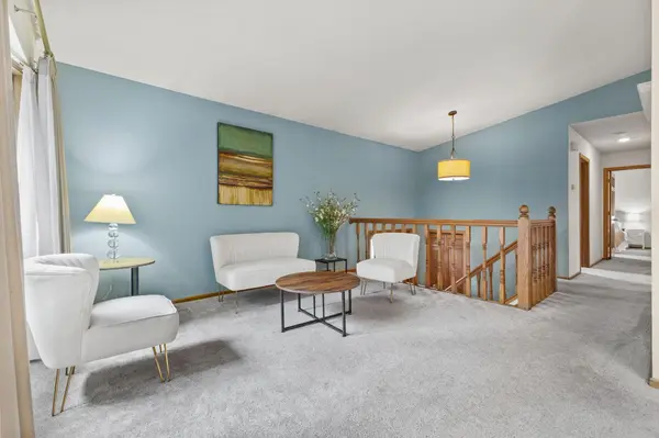 5662 Royal Oaks DR, Shoreview, MN 55126