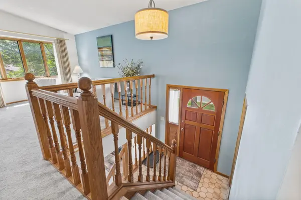 5662 Royal Oaks DR, Shoreview, MN 55126