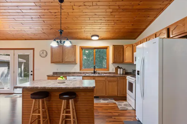 37162 Blacksmith PL, Crosslake, MN 56442