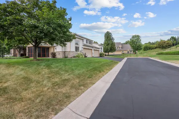 9124 Fox CT, Victoria, MN 55386