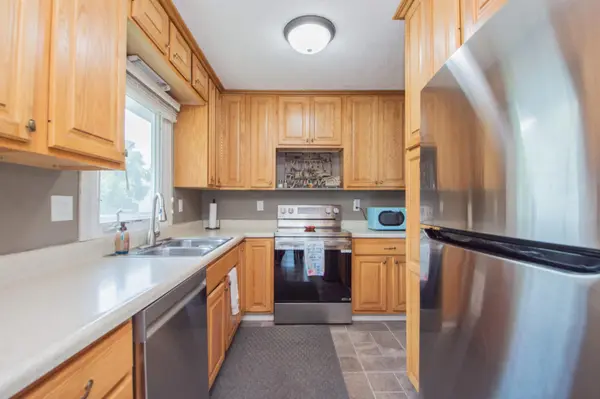 49 Evergreen CIR, West Fargo, ND 58078