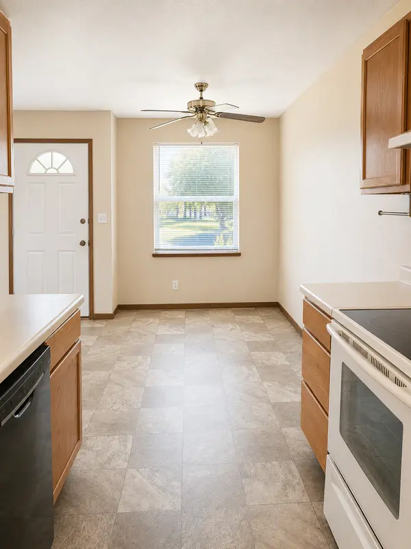 1708 E Lincoln AVE ##5, Montevideo, MN 56265
