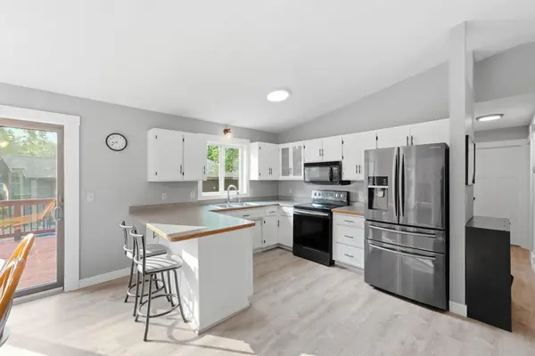 5652 W Oakes DR, Saint Cloud, MN 56303