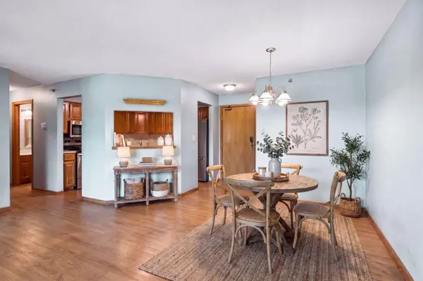 3801 W 98th ST #209, Bloomington, MN 55431
