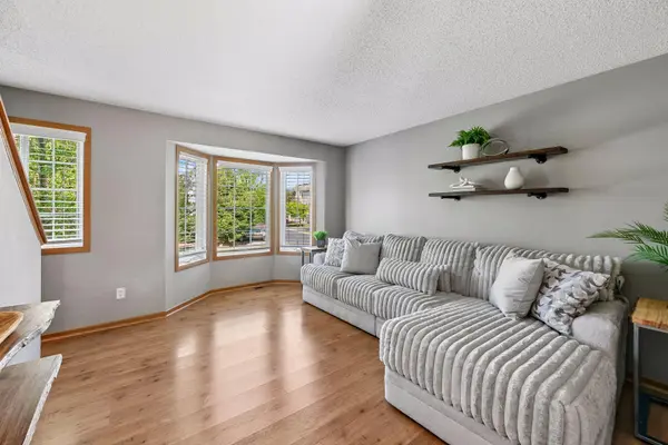 7764 Arboretum VLG, Chanhassen, MN 55317
