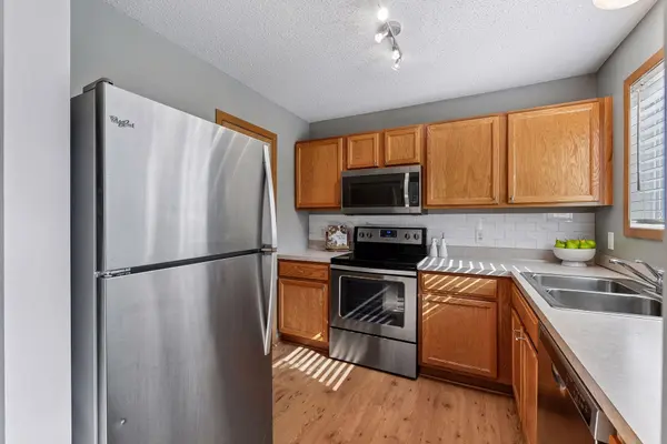 7764 Arboretum VLG, Chanhassen, MN 55317