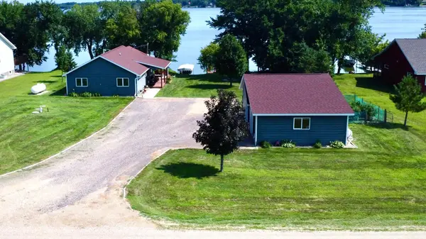 83177 Salmonson DR, Clinton, MN 56225