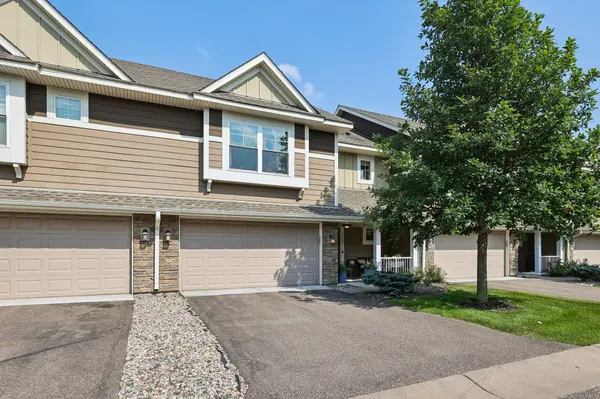 3247 Red Oak TRL, Medina, MN 55340