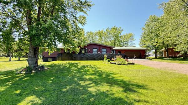 244 W Christenson AVE, Appleton, MN 56208