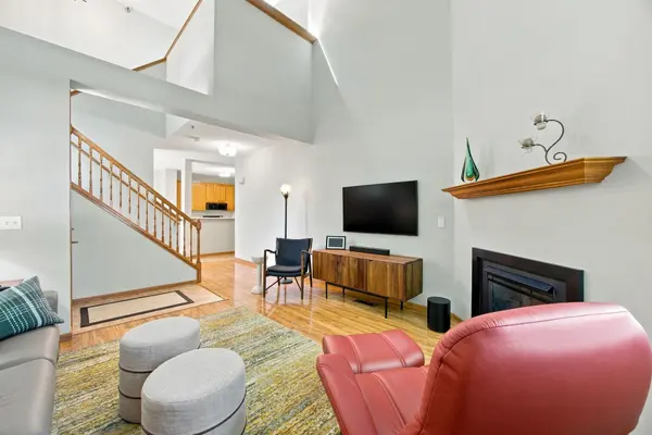 8473 Cortland RD, Eden Prairie, MN 55344