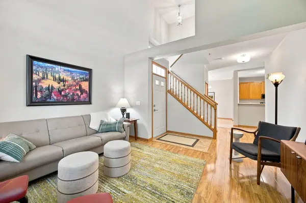 8473 Cortland RD, Eden Prairie, MN 55344
