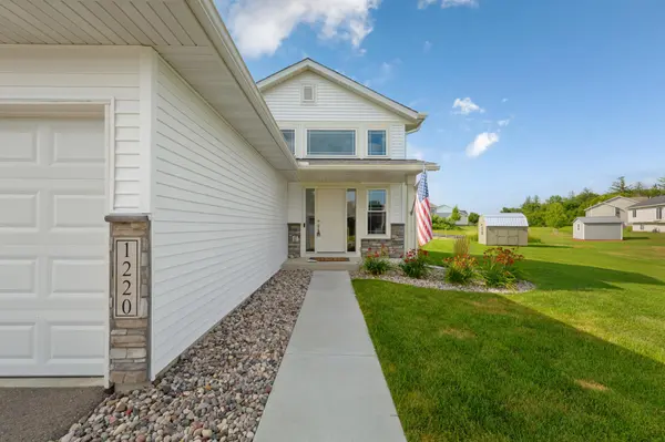 1220 Ivy WAY, Faribault, MN 55021