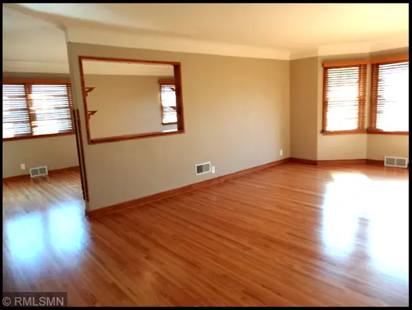 2208 Wentworth AVE, South Saint Paul, MN 55075