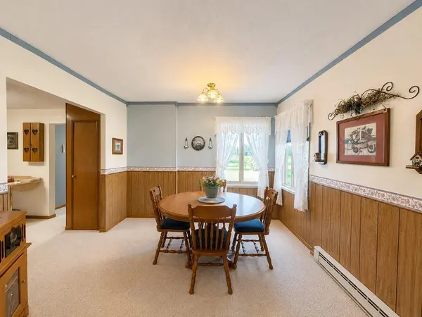 104 Cottonwood ST, Galesburg, ND 58035
