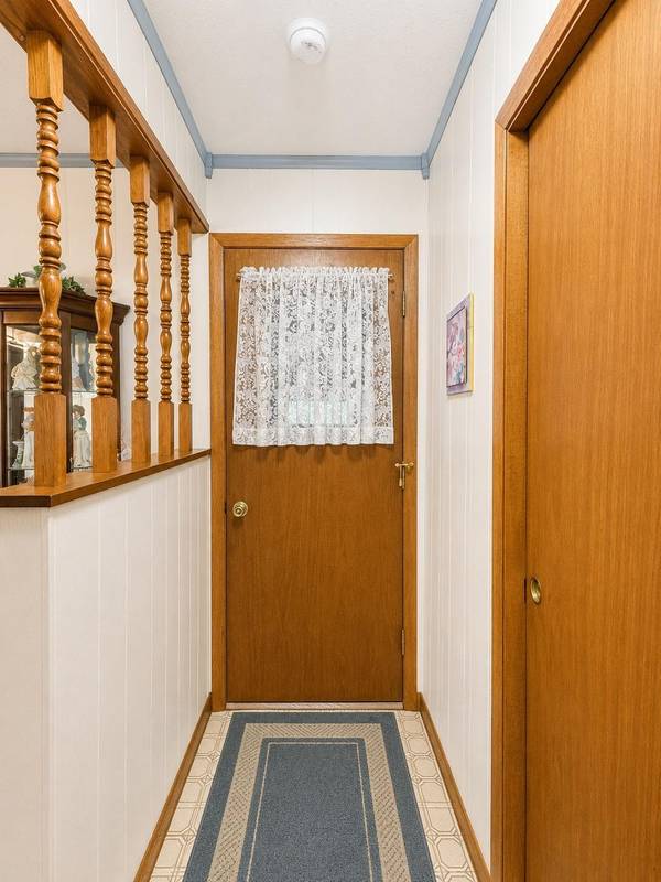 104 Cottonwood ST, Galesburg, ND 58035