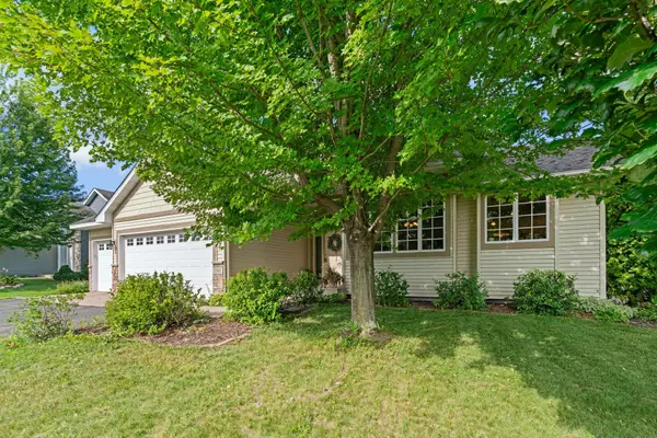 1361 Foxtail GLN, Mayer, MN 55360