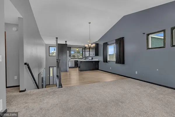 6717 Yosemite ST, Saint Cloud, MN 56303