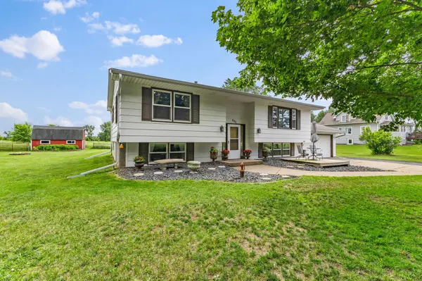 6311 170th ST N, Hugo, MN 55038
