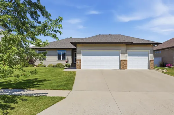168 30th AVE E, West Fargo, ND 58078