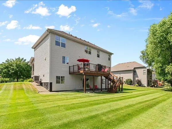 1576 Stoneybrook DR, Lino Lakes, MN 55038